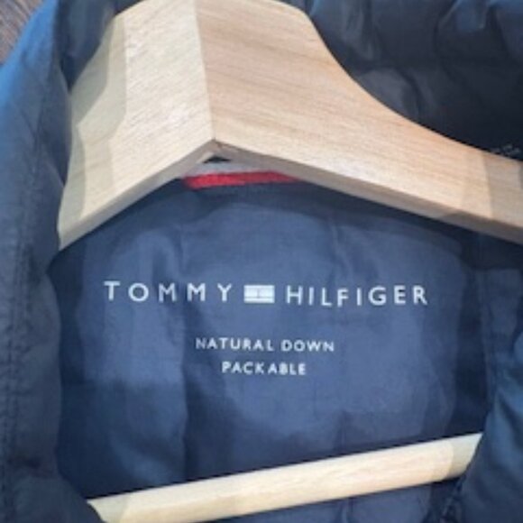 Like New Tommy Hilfiger Men's Real Down Insulated Packable Puffer Black Jacket M - Picture 6 of 13